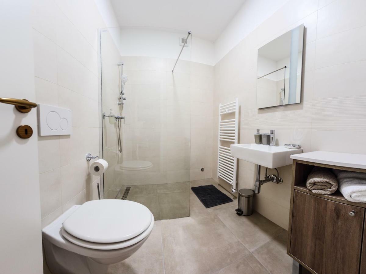 Franckina Hisa Apartment อิซอลา ภายนอก รูปภาพ