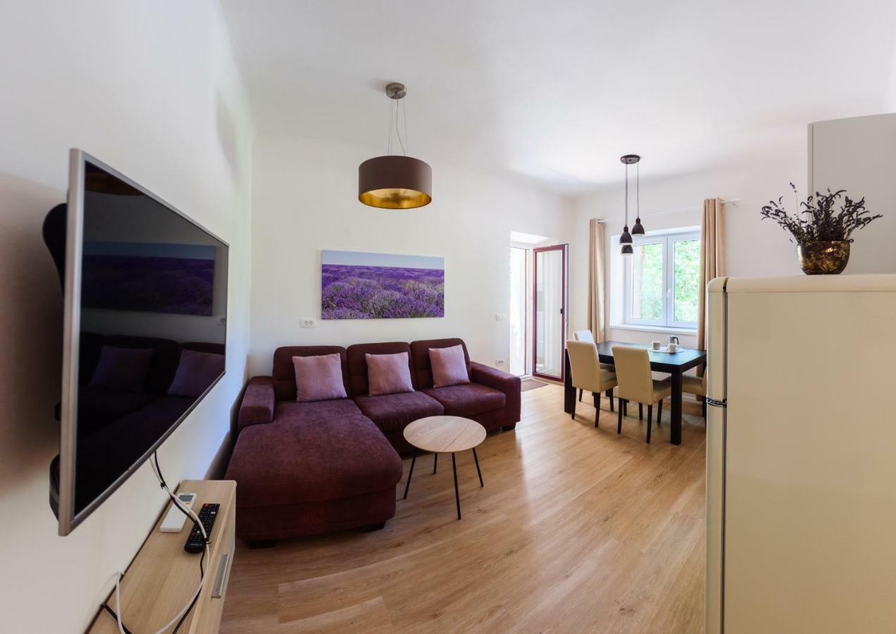 Franckina Hisa Apartment อิซอลา ภายนอก รูปภาพ