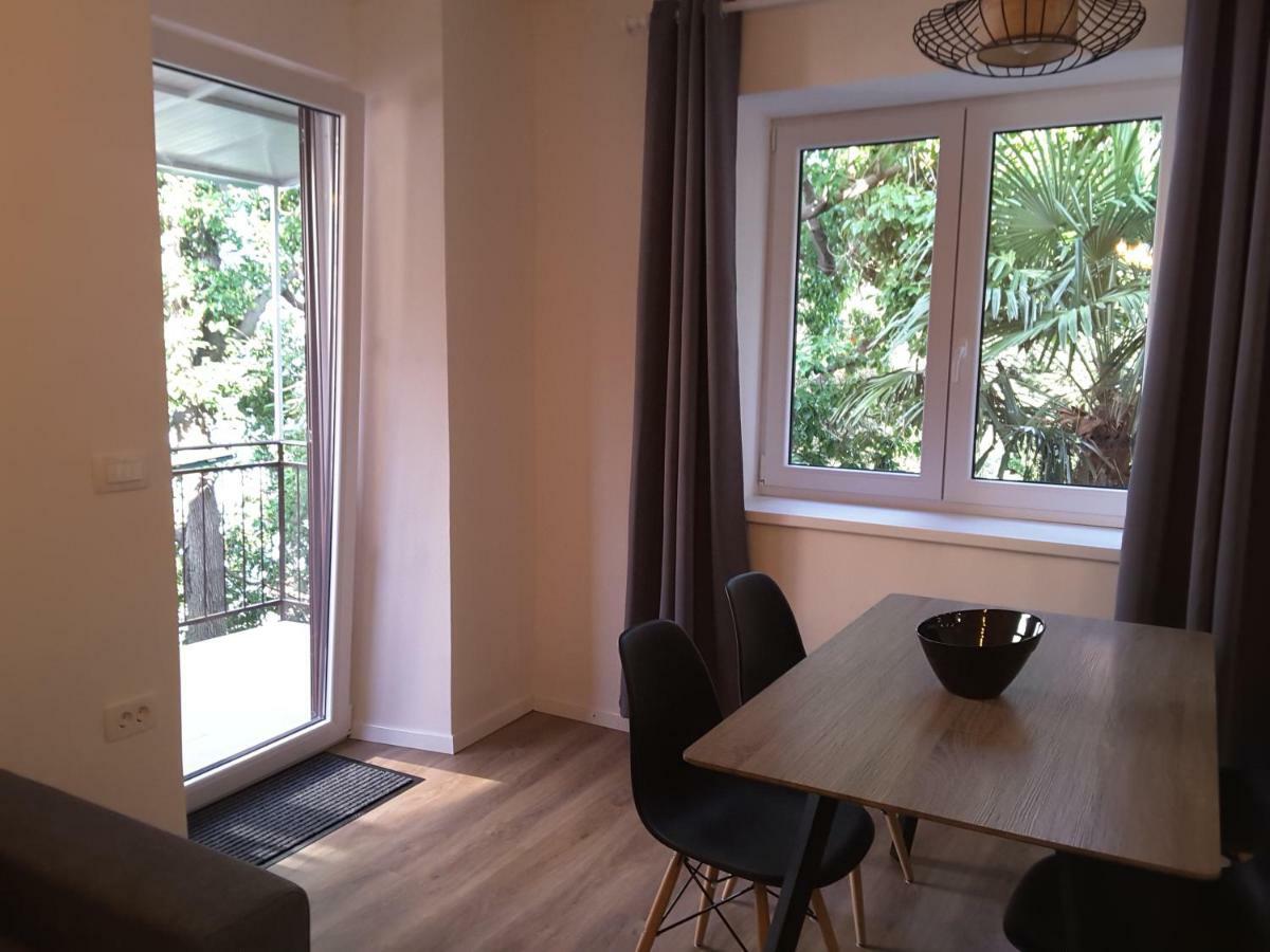 Franckina Hisa Apartment อิซอลา ภายนอก รูปภาพ